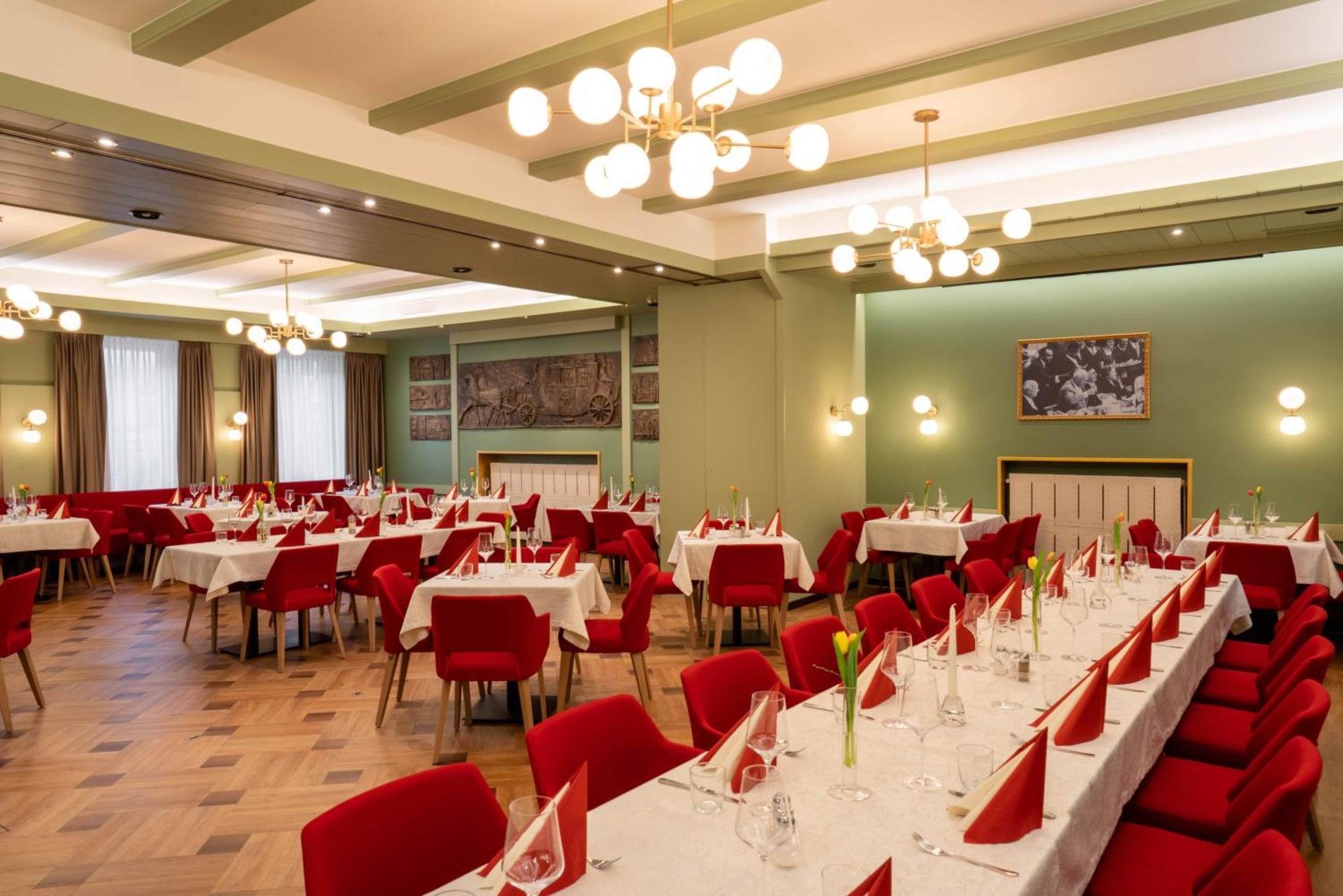 Hotel Zur Post Sankt Valentin Esterno foto